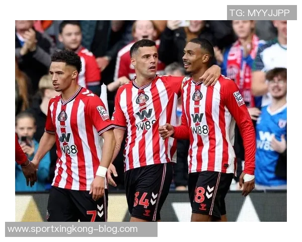 曼联时隔两年重现四连胜佳绩连克阿森纳曼城与热刺展现强势表现